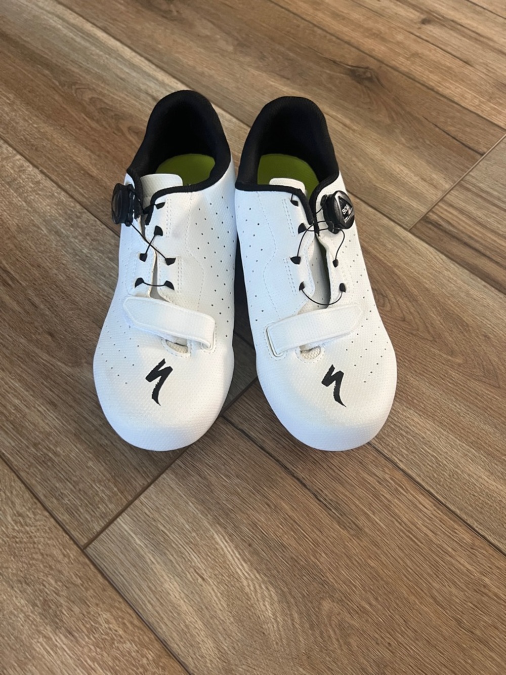 Specialized White Cycling Shoes with Black Boa Dial